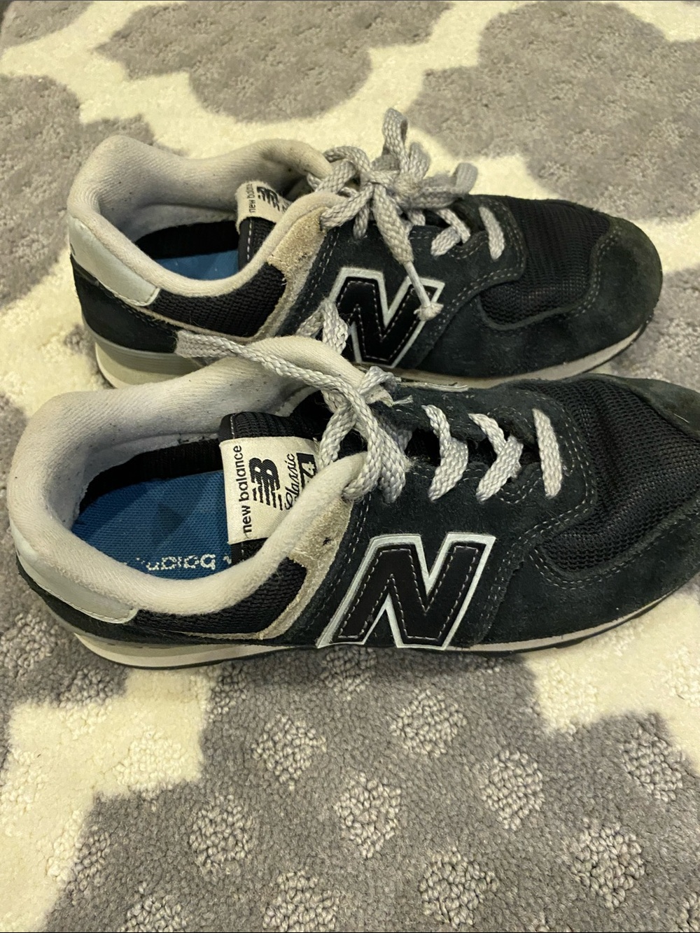 KIDS New Balance Black and Gray Classic Sneakers